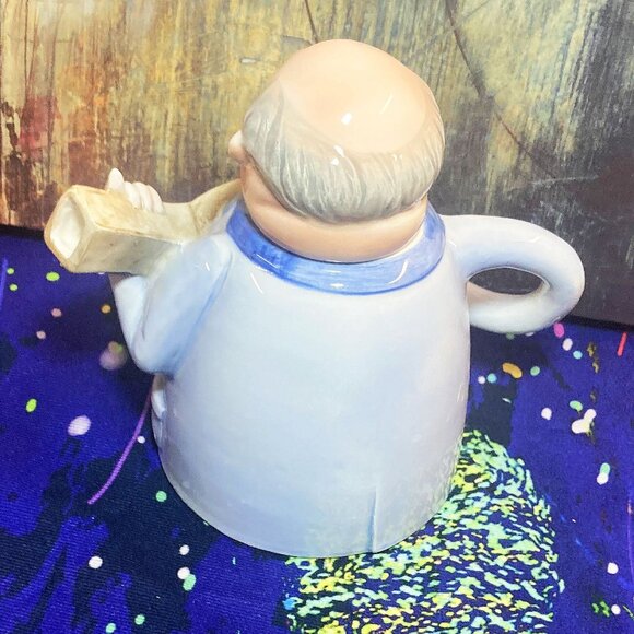 VINTAGE RARE RETRO 3D SCULPTED CERAMIC TEAPOT MANDOLIN GUITAR WHIMSICAL MUSICIAN - Picture 4 of 9